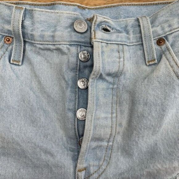 Levi’s 501 Blue Denim Jean Shorts Cut Off Distressed Flayed Size 29 High Waisted - Picture 3 of 10
